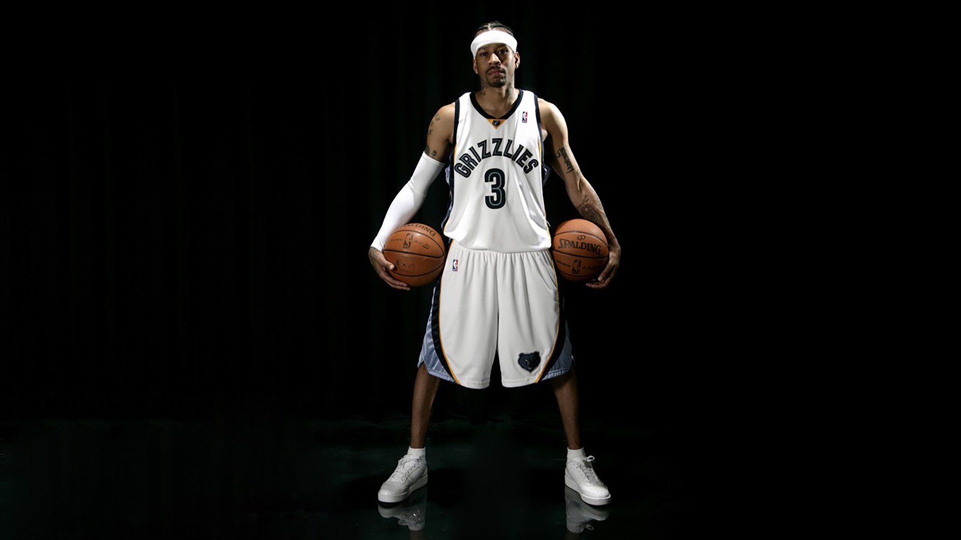 九游官网入口 -阿扎伦卡巅峰对决，西亚卡姆40分钟血战老鹰，防守如铁胜负难料